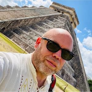 Meet your Posher, Mark